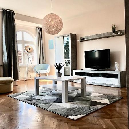 Szeged Gyoengye Διαμέρισμα Εξωτερικό φωτογραφία