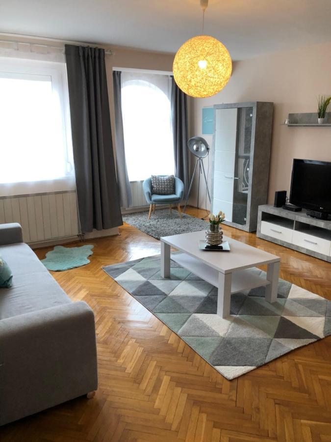 Szeged Gyoengye Διαμέρισμα Εξωτερικό φωτογραφία